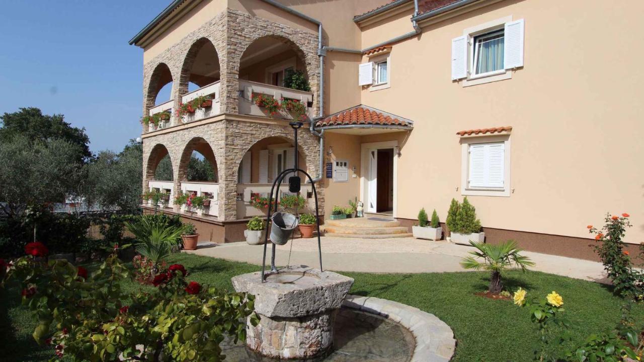 Malinska Apartment 1 Sveti Anton Kültér fotó