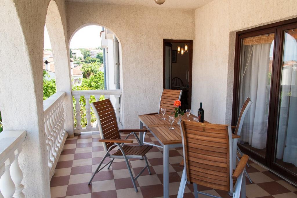 Malinska Apartment 1 Sveti Anton Kültér fotó
