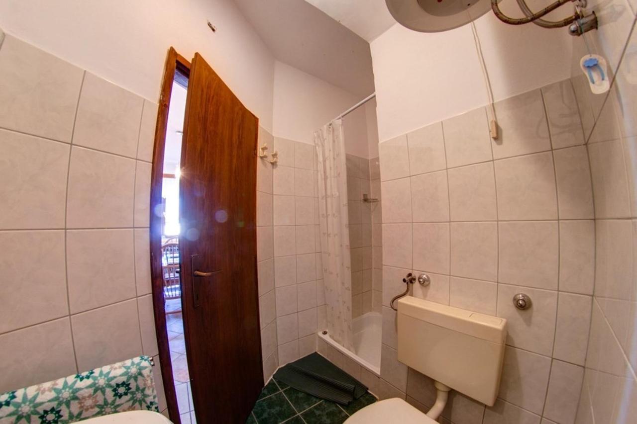 Malinska Apartment 1 Sveti Anton Kültér fotó
