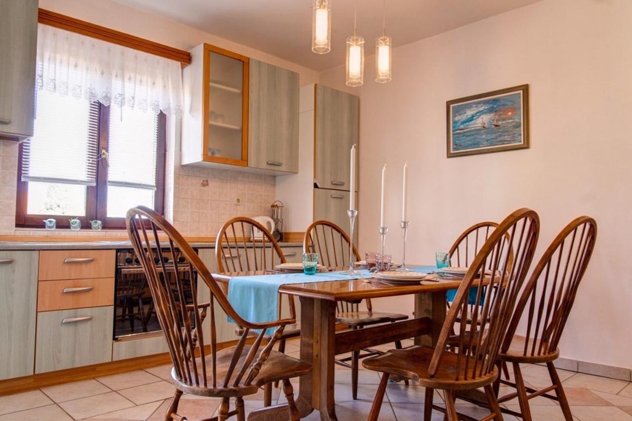 Malinska Apartment 1 Sveti Anton Kültér fotó